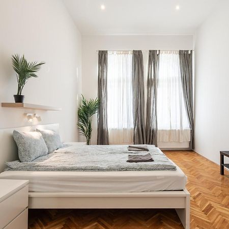 Luxurious Downtown Family Suite 부다페스트 외부 사진
